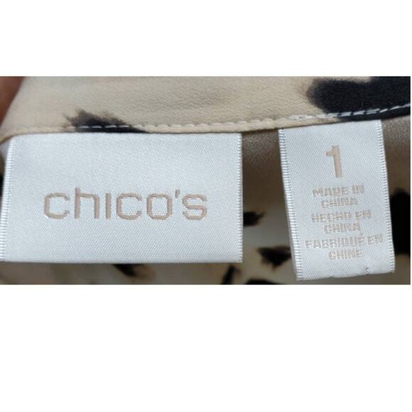 Chico's Sz 1 Brown White Animal Print Asymmetric Hem V-neck Top Sz M / 8 - Picture 10 of 10